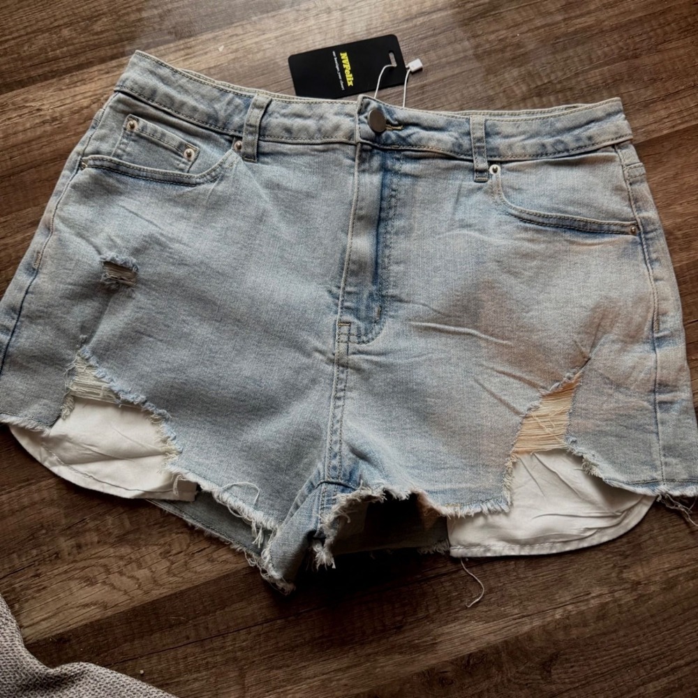 NVFelix Light Wash Distressed Denim Shorts High Rise Raw Hem Blue XL BLT261